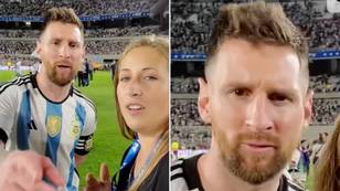 A fan meets Lionel Messi but she couldn’t figure out how to take a selfie, he's so patient